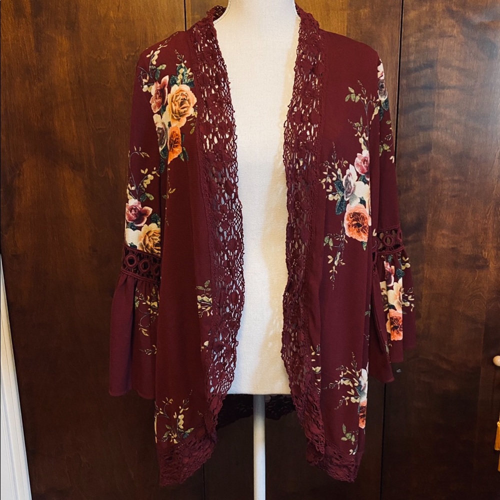 Entro Burgundy Floral + Lace Duster